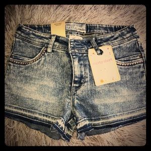 Levi’s shorts!